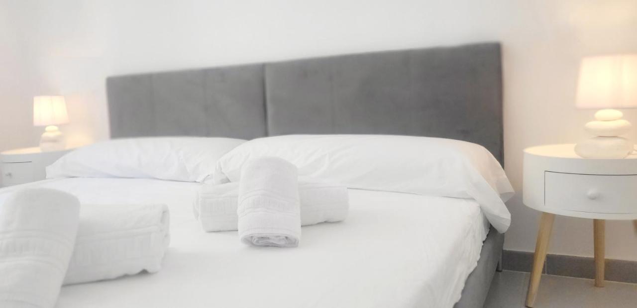 Precioso Apartamento Reformado En 1Ra Linea De Mar Sin Vistas Calella De Palafrugell Esterno foto